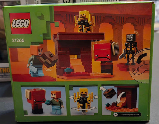 Lego - Minecraft Set 21266